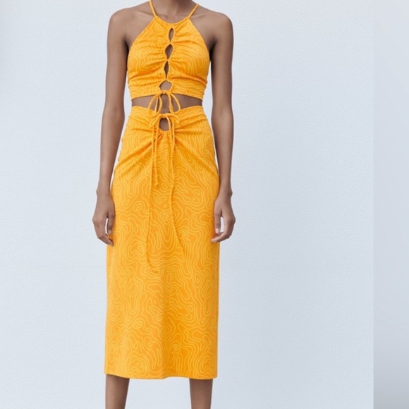 Cute yellow Zara tie skirt and crop set 💛 Never worn! - Picture 3 of 4